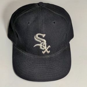 4/$20: White Sox Hat 7 & 1/2
